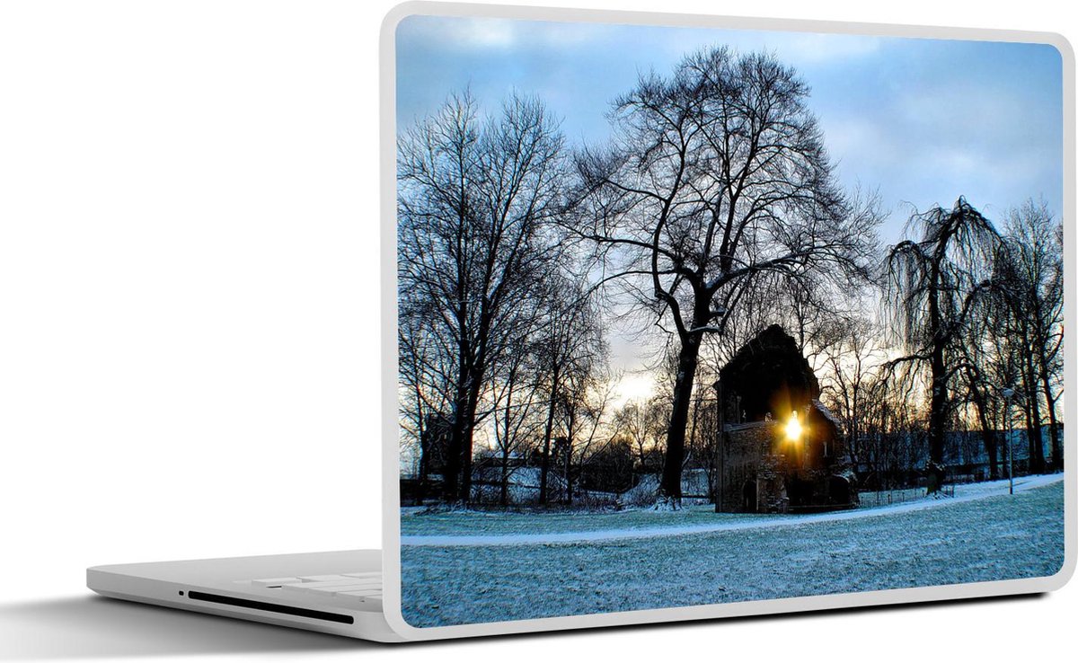 Afbeelding van product SleevesAndCases  Laptop sticker - 14 inch - Zon - Winter - Nijmegen