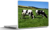 Laptop sticker - 12.3 inch - Koe - Dieren - Gras - 30x22cm - Laptopstickers - Laptop skin - Cover