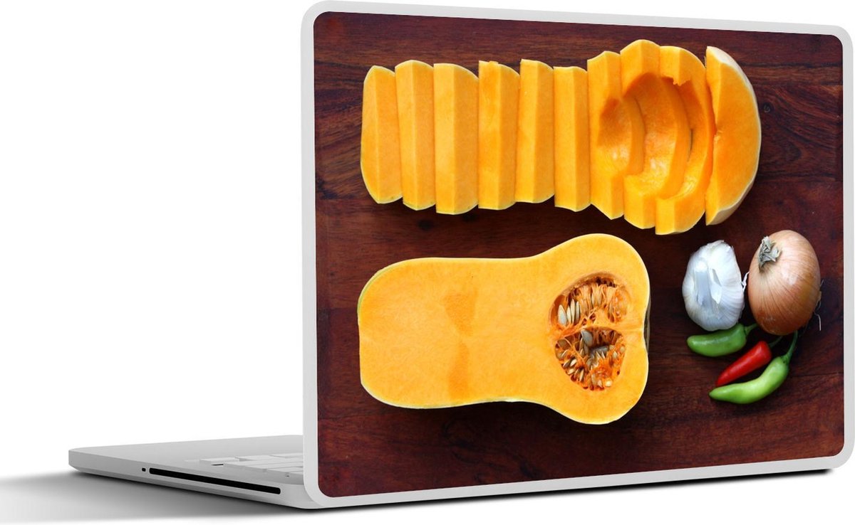 Afbeelding van product SleevesAndCases  Laptop sticker - 11.6 inch - Twee helften van een pompoen op een snijplank