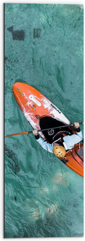 WallClassics - Dibond - Bovenaanzicht van Man in Kano op Oceaan - 30x90 cm Foto op Aluminium (Met Ophangsysteem)