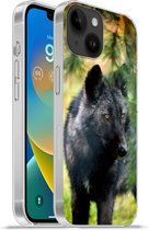 Geschikt voorApple Iphone 14 - Softcase hoesje - Wolf - Macro - Bladeren - Siliconen Telefoonhoesje