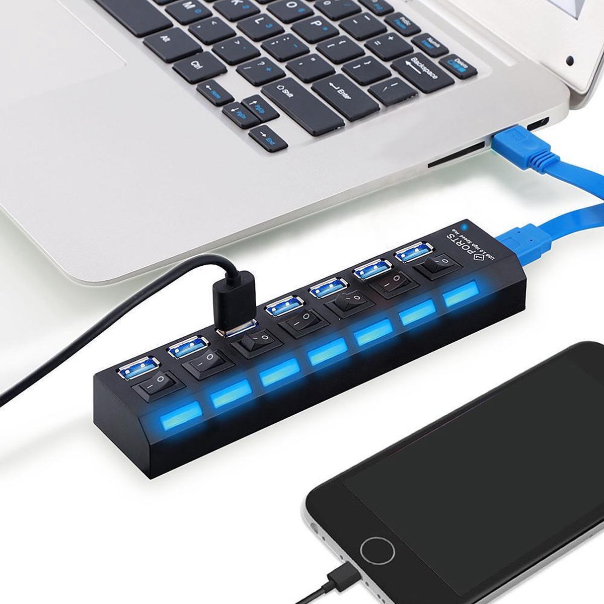 USB 3.0 Hub - Splitter - 7 Poorten - 5Gbps - Blauw LED Licht - Zwart - Aan Uit Schakelaar - Geschikt voor Laptops, iMac, MacBook en PC Computer