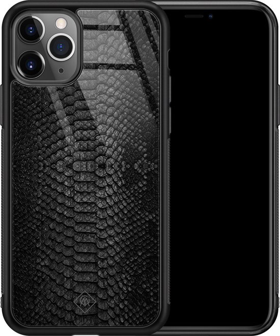Casimoda® hoesje - Geschikt voor iPhone 11 Pro Max - Black Snake - Luxe Hard Case Zwart - Backcover telefoonhoesje - Zwart