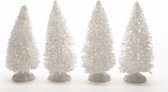 Kerstdorp besneeuwde decoratie dennenbomen 4 stuks 10 cm