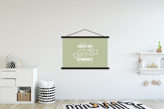 Porte-affiche avec affiche - Affiche scolaire - Économie - Citations - Étudier - Étudiants - 150x100 cm - Lattes noires
