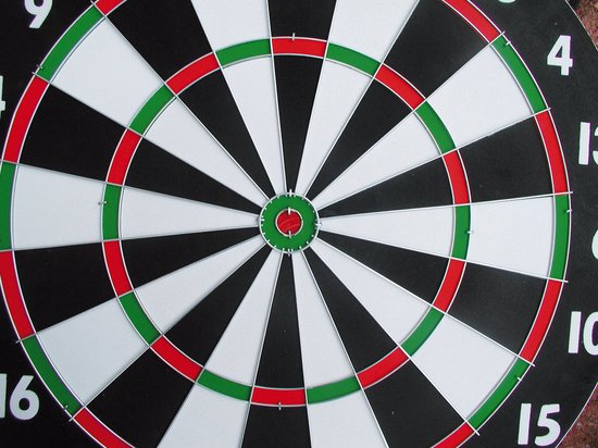 Equinox Dartbord Kabinet Set - Inclusief 6 dartpijlen - Paper Coil - Darts - Dartpijlen - Darts set - Veilig voor Kinderen van Equinox — afbeelding 3