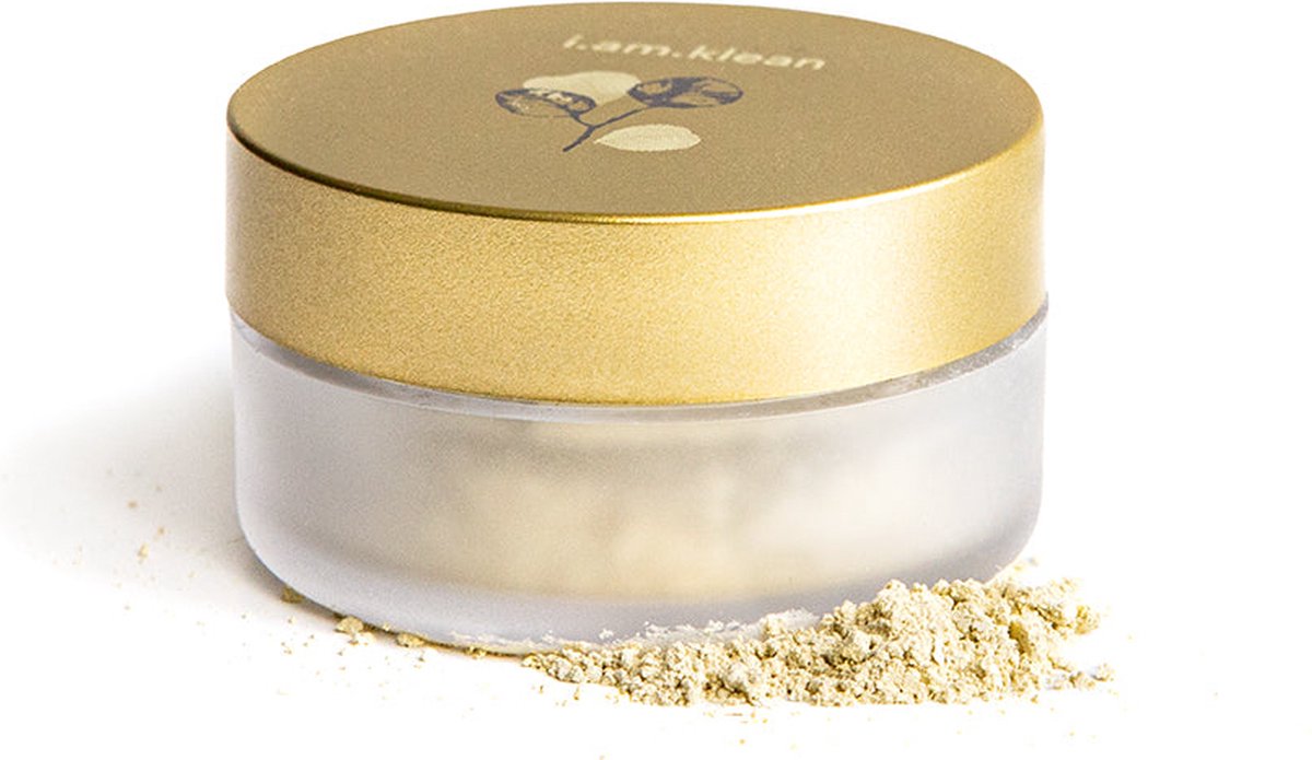 I am Klean Loose Mineral Concealer Against red