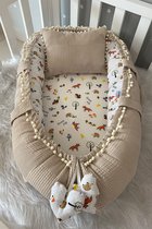 Jaju Baby - Babynestje en Hoofdkussen - Organische Katoen - Antibacterieel Babynestje - Anti-Allergisch Babynestje - Lichtbruin en Vos Patroon - 74 x 40 cm