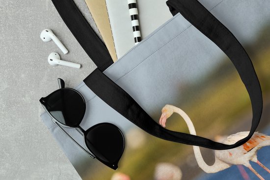 MuchoWow® Schoudertas - Strandtas - Big Shopper - Boodschappentas - Een groep flamingo's in het water - 45x45 cm - Katoenen tas