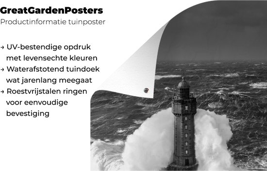 Décoration de jardin Le phare de la Jument en France devant un ciel menaçant - noir et blanc - 40x60 cm - Affiche jardin - Toile jardin