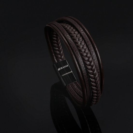 Bruine gevlochten en gladde leren armbanden van SERASAR met donkere sluiting.