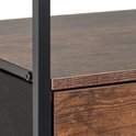 Detail van het houten blad en metalen frame van een nachtkastje met lade.