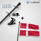 VlagDirect set met zwarte vlaggenstok, houder, bevestigingsmateriaal en een Deense vlag van 90x150 cm.