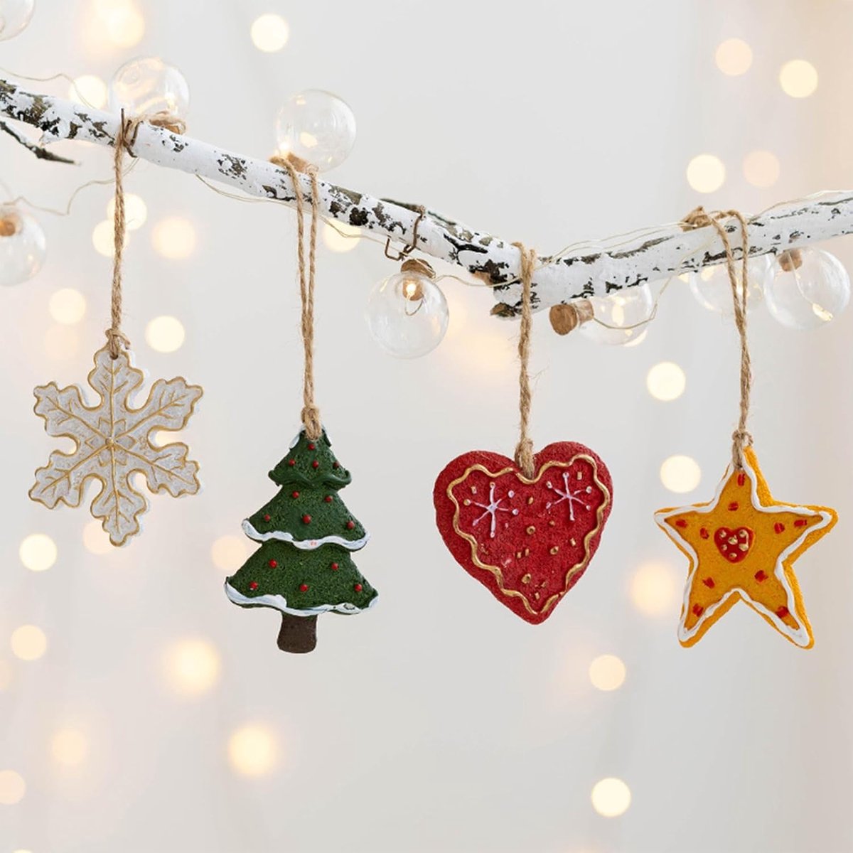 YIEUR 4 Pieces Resin Christmas Pendants, Christmas Decorations with Tie Cord, Christmas Decoration, Christmas Tree - ShopVlot