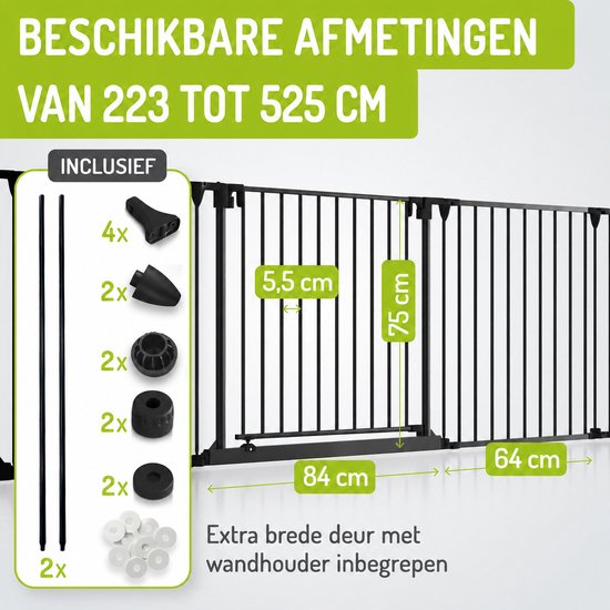 Gedetailleerd zwart metalen hekwerk met afmetingen en meegeleverde accessoires. Tekst: 'BESCHIKBARE AFMETINGEN VAN 223 TOT 525 CM'.