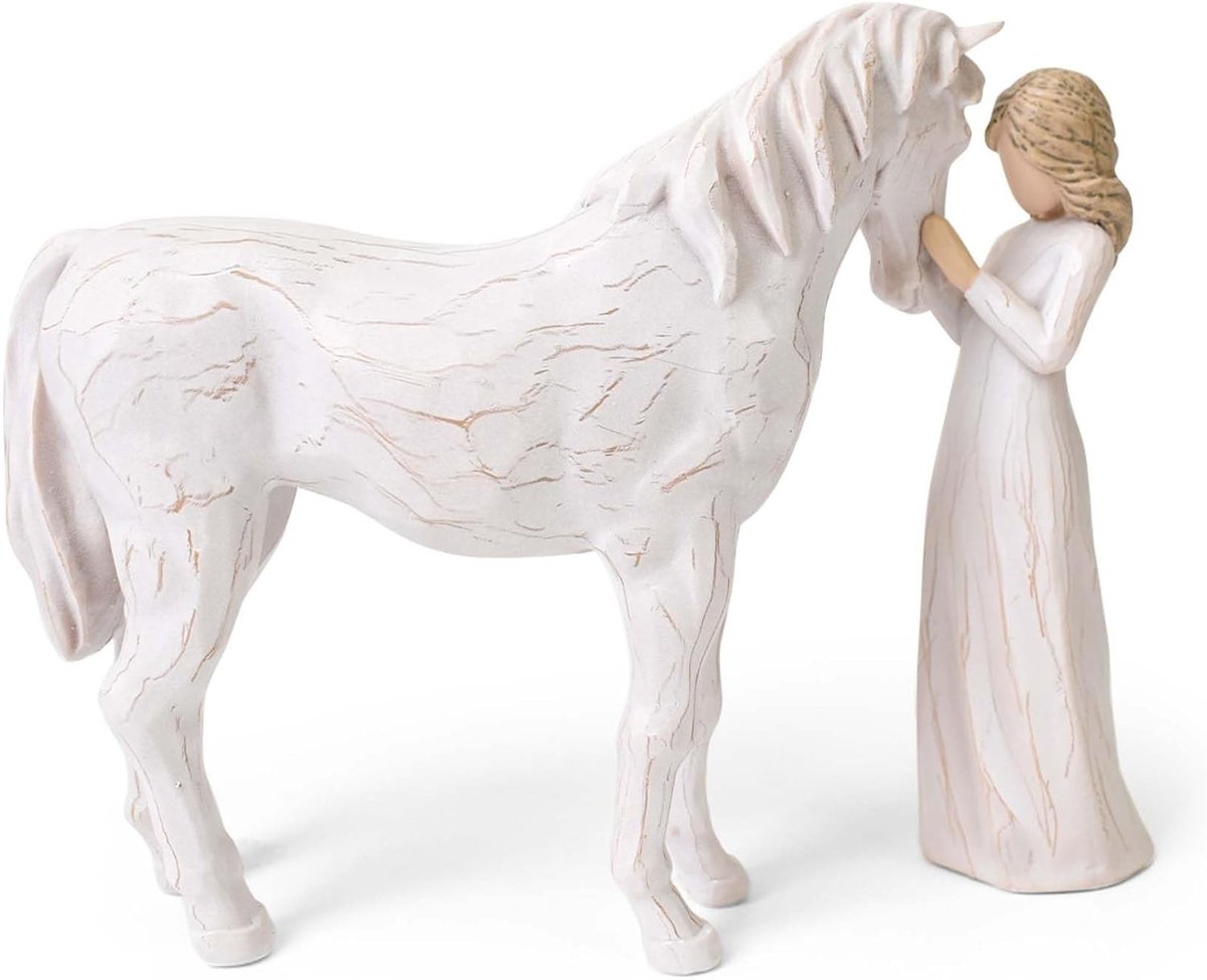 Beeldje van een Meisje dat een Paard Omarmt - Wit - 15,5 cm - Handbeschilderde Hars - Voor Paardenliefhebbers