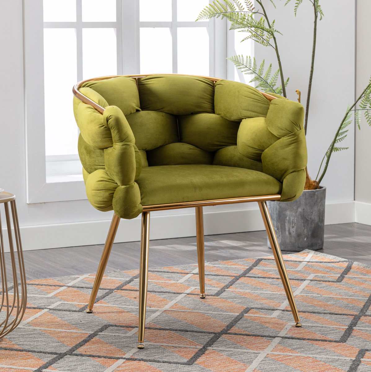 Wishdor Fauteuil - Modern design - Velvet zitting - Met armleuningen - Olijfgroen - Metalen frame - 58 cm breed - Voor woonkamer, slaapkamer en eetkamer