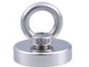 Zilverkleurige, ronde neodymium magneet met "304" gravure en opstaand oog.