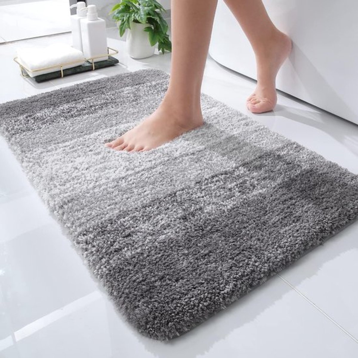 Badmat Antislip - Zacht Microvezel - Hoogpolig 3 cm - Wasbaar - Douchemat - Absorberend - TPR Ondersteuning - Badkamerkleed