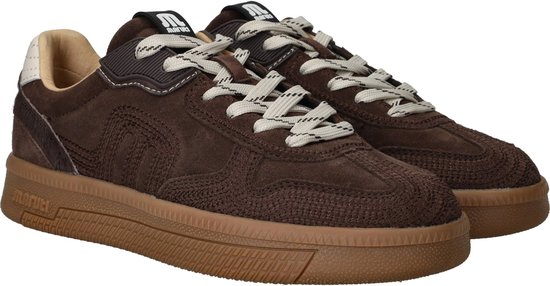 Paar bruine Maruti sneakers met beige details, veters en bruine zolen.