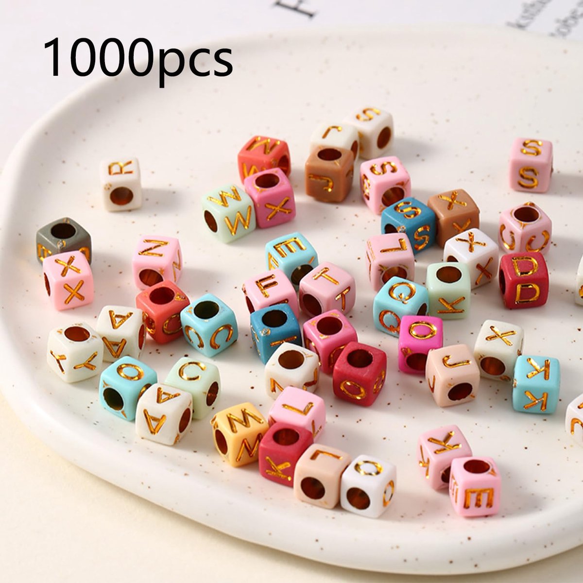 Letterkralen om te rijgen, goud, acryl, alfabetkralen, mix A-Z, kralen voor het maken van sieraden, doe-het-zelf halskettingen, armbanden, sleutelhangers (kleurrijk goud, 6 x 6 mm)