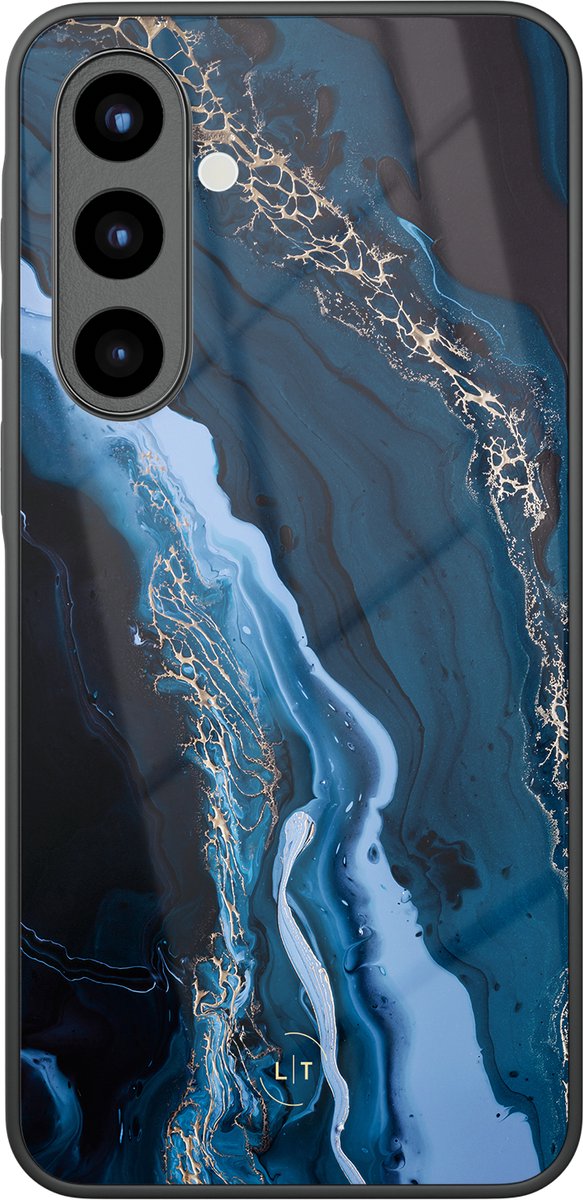 Hoesje geschikt voor Samsung Galaxy A56 - Marmer lagoon blauw - Luxe Glazen Hardcase - Marmer - Blauw