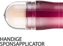 Dichtbij op de sponsapplicator van de "Instant Anti Age Eraser" concealer.