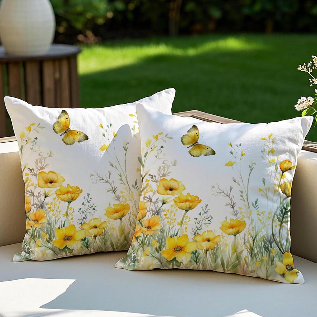 Set van 2 outdoor kussens, geel, bloemen, sierkussen, weerbestendig, kussenhoezen, 50 x 50 cm, zomer, moderne kussenslopen voor tuin, bank, woonkamer, slaapkamer, dubbelzijdig patroon, 50 x 50