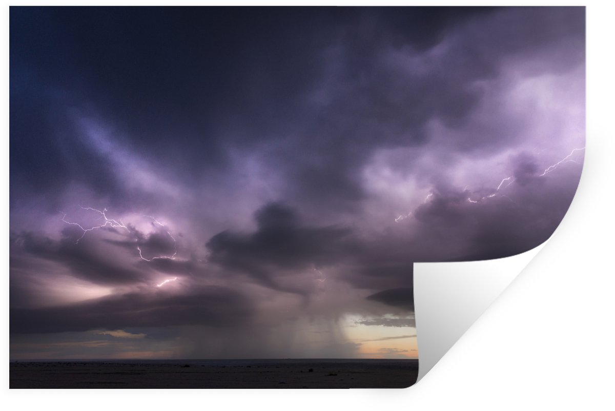 Muurstickers - Sticker Folie - Donkere wolken met paarse tinten - 60x40 cm - Plakfolie - M