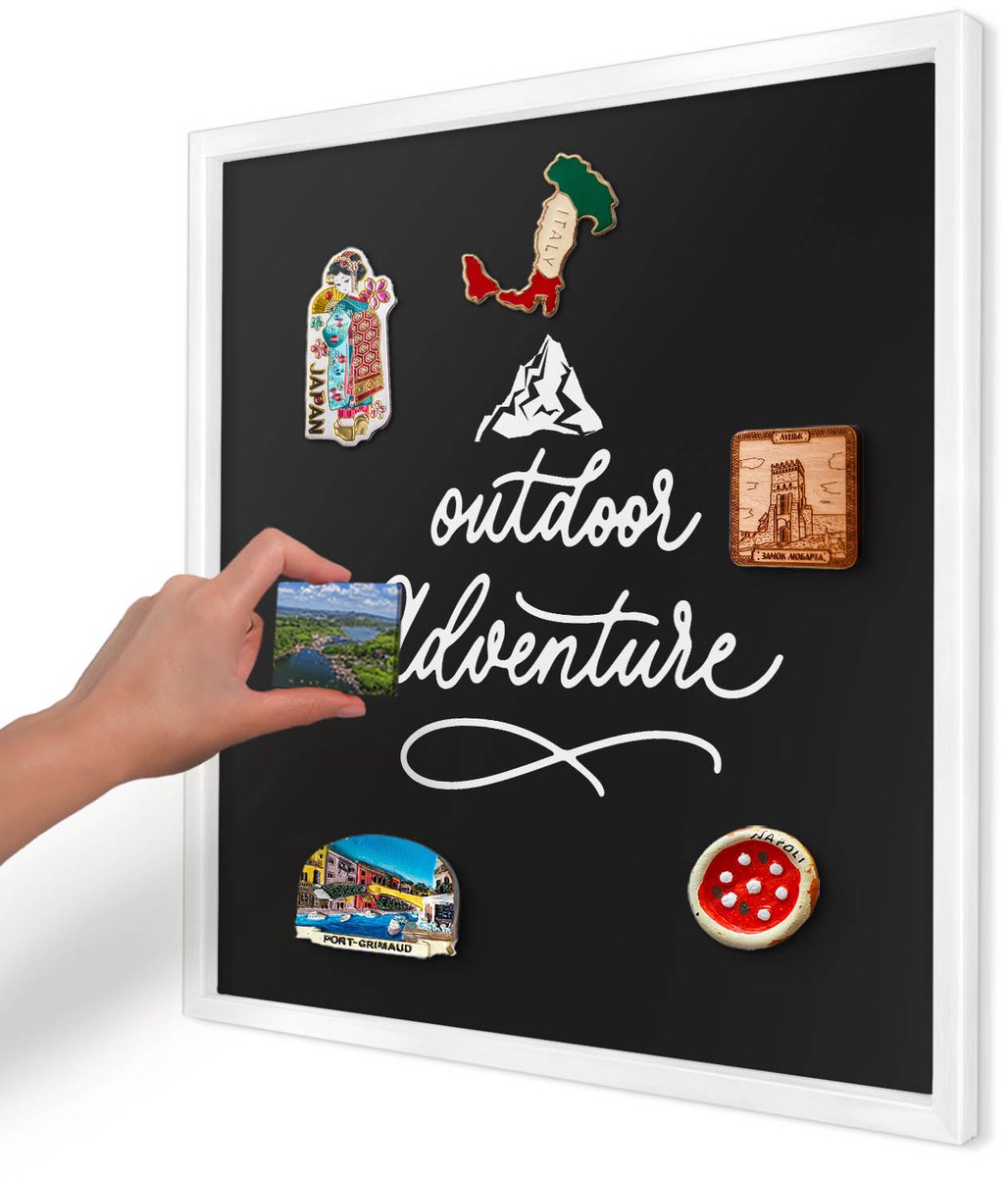 Artprintcave Zwart Magneetbord mit Witte Lijst - 50x50 cm - Buitenavontuur Magneet Bord mit Frame - Typografisch Magneetbord Voor Keuken - Teksten
