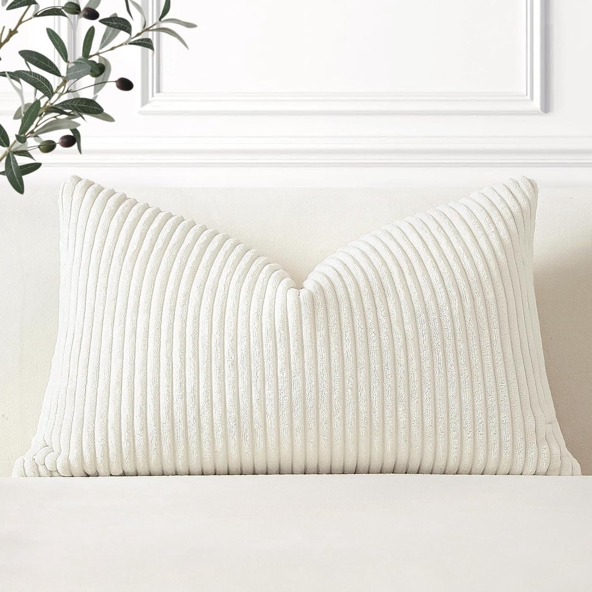 Cozy Gestreepte Corduroy Kussenhoes 12x20 Inch - Super Zacht Decoratief Oblong Kussen voor Bank, Slaapkamer en Auto - Crème Wit 30x50cm