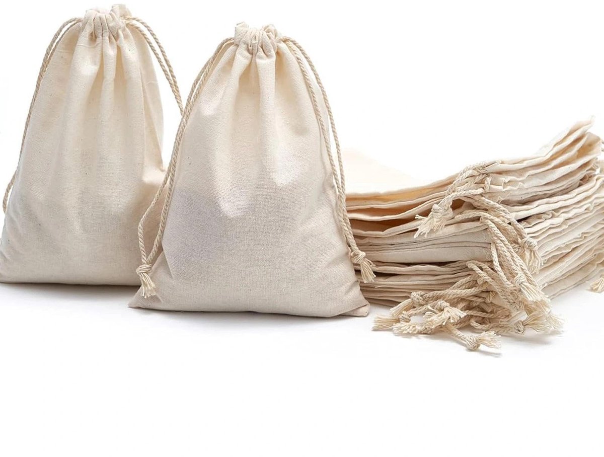 Omgoods - Set van 24 Katoenen Zakjes met Trekkoord voor Cadeaus en Knutselprojecten