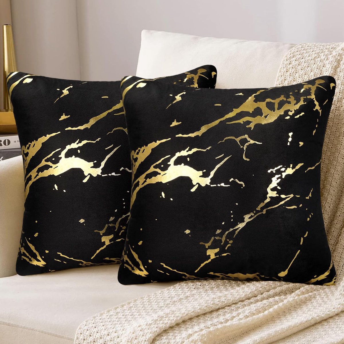 Omgoods - Set van 2 Luxe Velours Kussens met Marmerpatroon