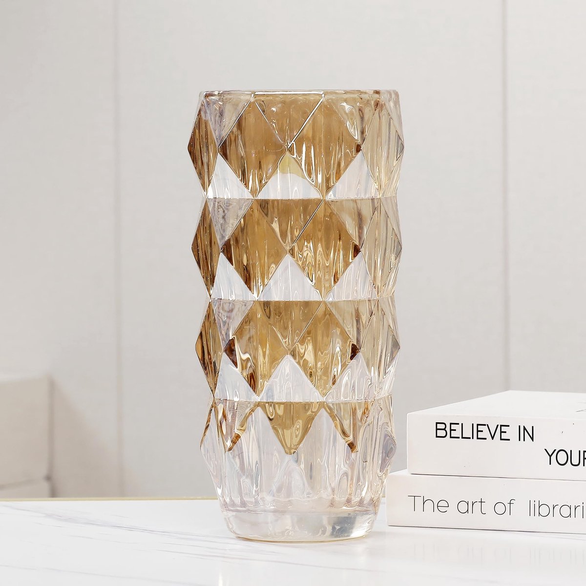 Omgoods- Bloemenvaas 28 cm hoog - Gouden Bloemenvaas - Glazen Vaas - Decoratieve Vaas - Duurzaam Glas - Unieke Kristallen Vaas