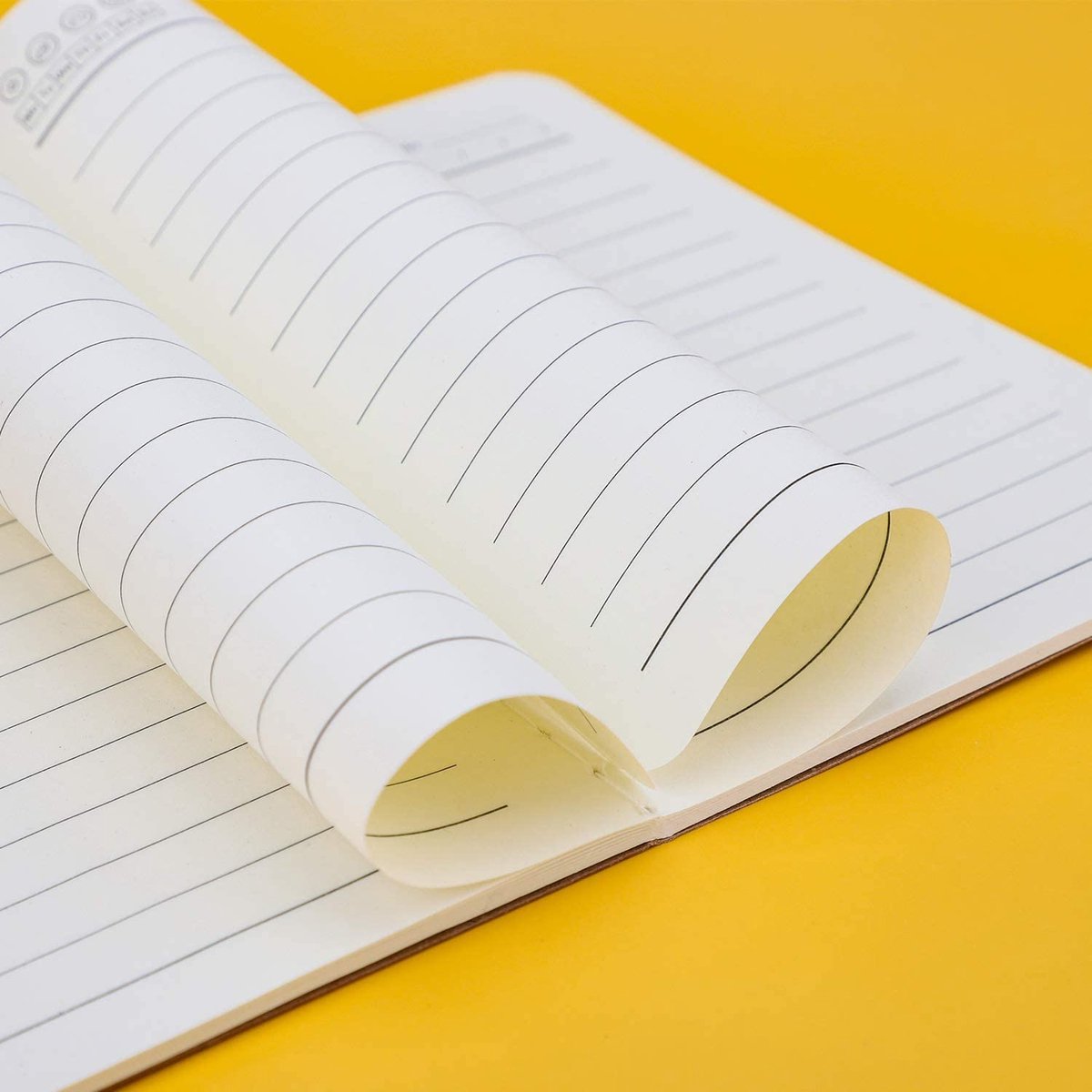 SnelShoppen - Yarotm A6 Notitieboek - 24 Stuks Kleine Gevoerde Blocnotes met Zachte Kaft - 30 Vellen Gelinieerd 100GSM Papier - Journal Notebook 10x14