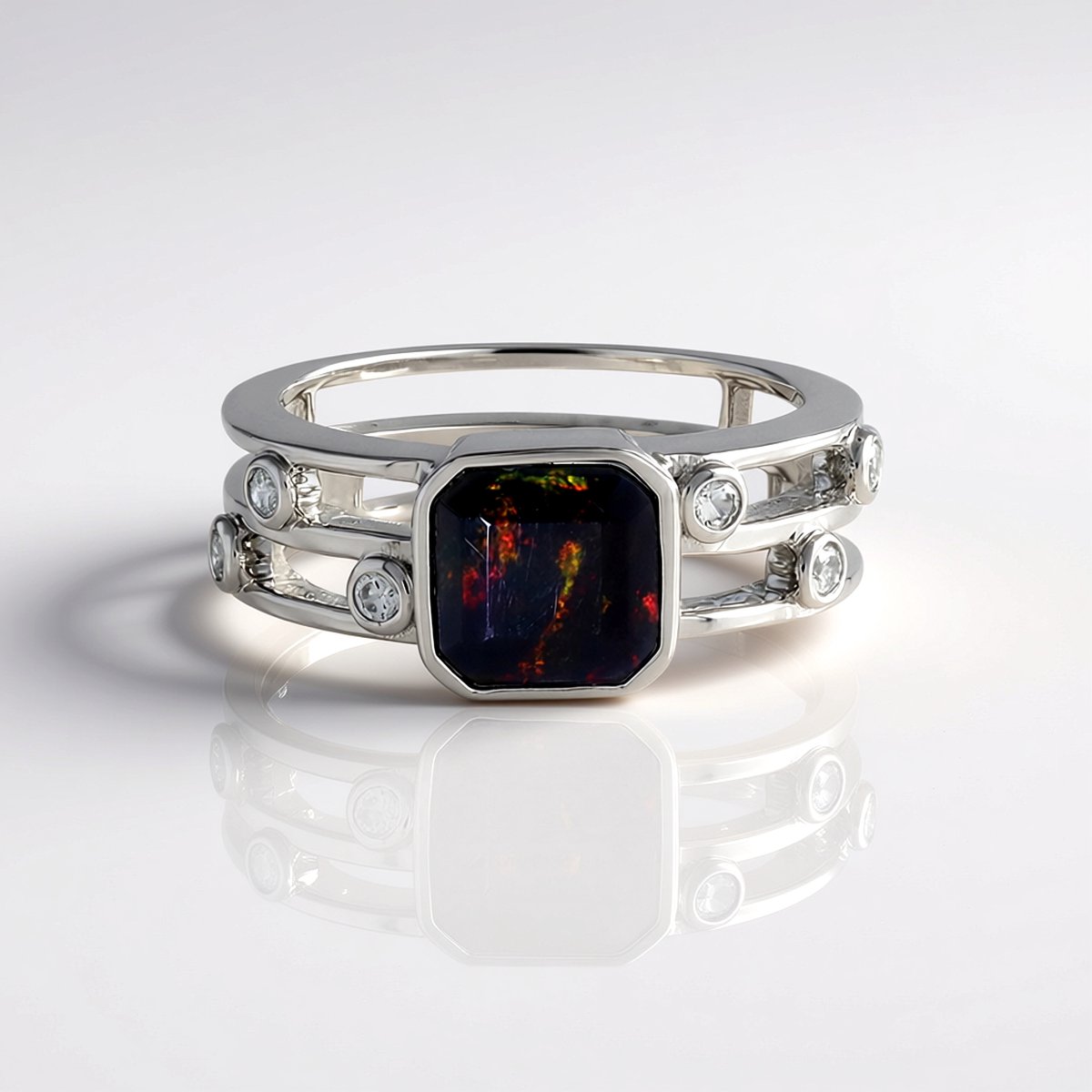 Cavill - Zilveren Ring Geplatineerd - 0,99 ct Mezezo Opaal Achthoek Asscher - 0,19 ct Cambodjaanse Zirkonia - Elegante Bezel Ring