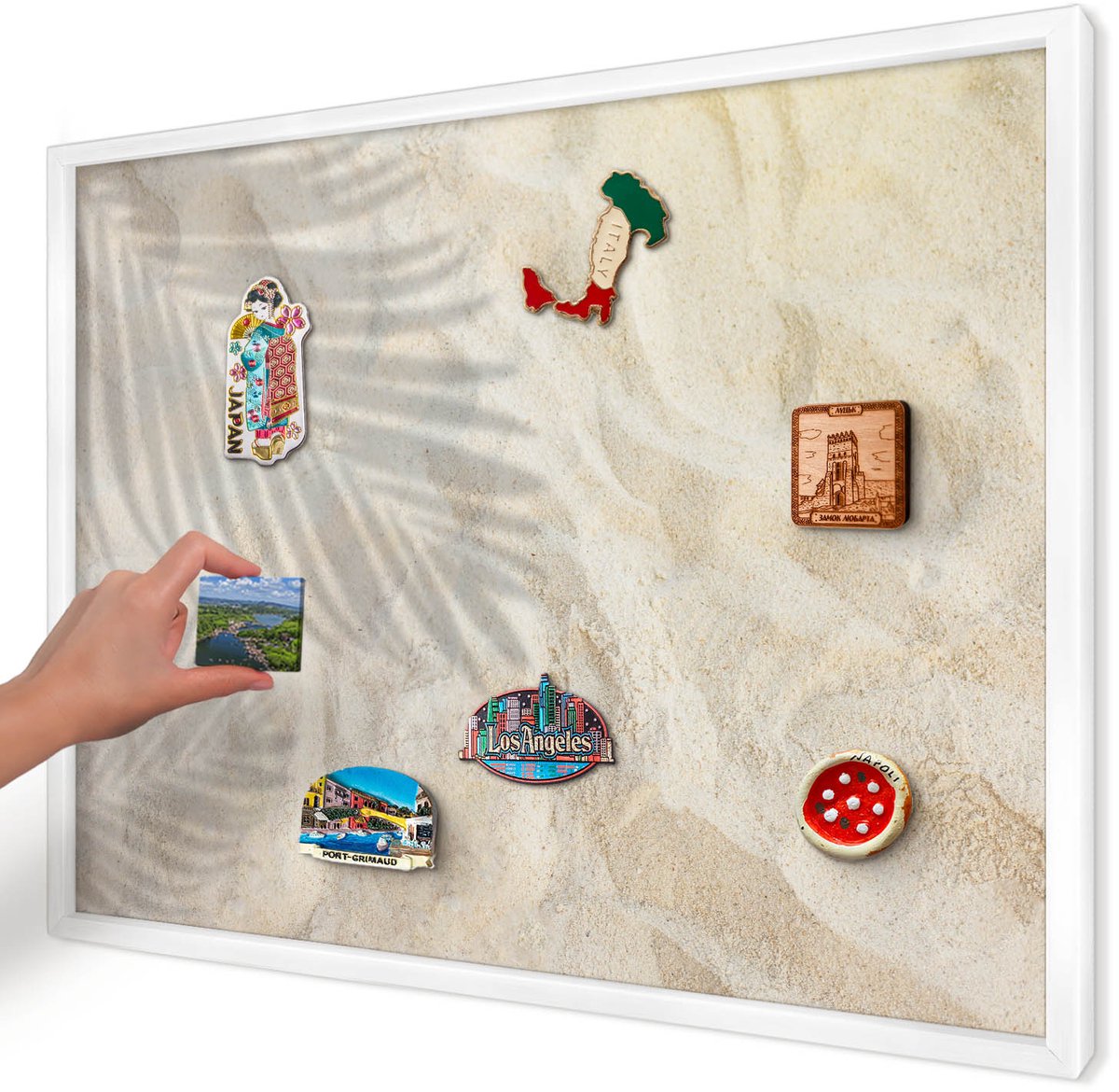 Artprintcave Beige Magneetbord mit Witte Lijst - 70x50 cm - Tropisch Patroon Magneet Bord mit Frame - Illustratief Notitiebord - Bloemen En Planten