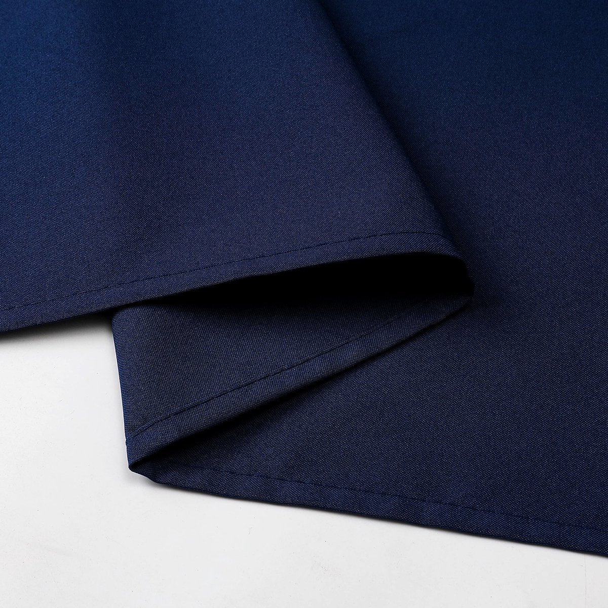 Omgoods - Polyester Tafelkleed Rectangular 140 x 240 cm in Blauw