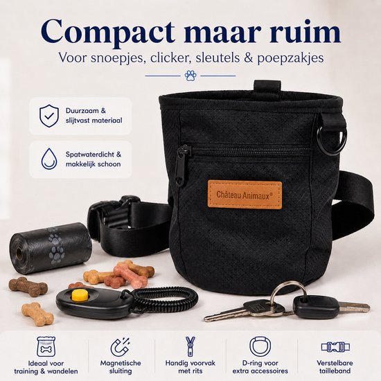 Zwart hondenbeloningstasje met ripstop stof, met snoepjes, poepzakjes, sleutels en een clicker.