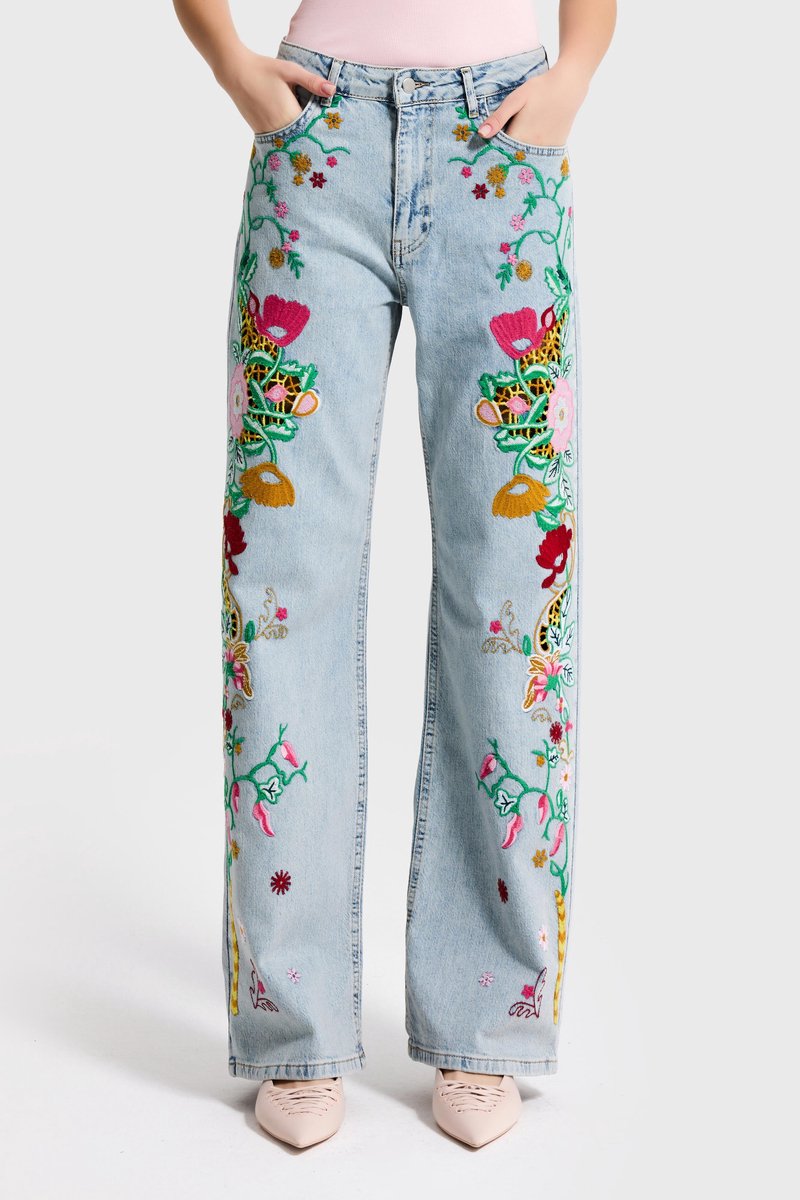 It's Basic - EMBROIDERY LOW RISE JEANS