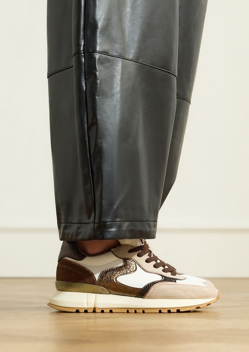 Manfield - Dames - Taupe leren sneakers met suède details - Maat 42