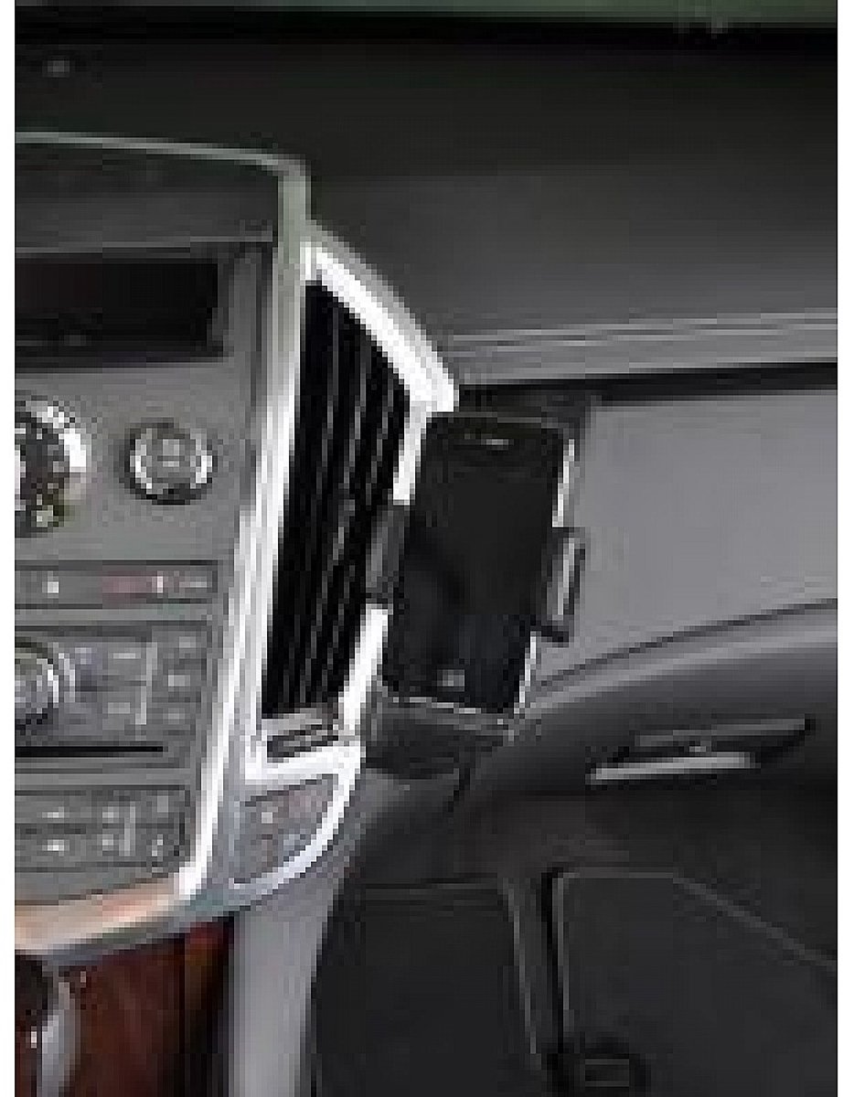 Houder - Cadillac SRX 2010-2016 Kleur: Zwart USA