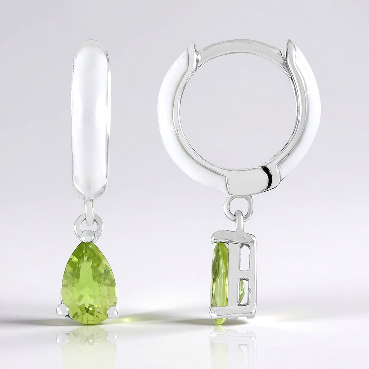 Cavill - Peervormige Peridoot Oorbellen 0,81 ct - 925 Sterling Zilver met Platina Coating - Elegante Groene Edelsteen Oorstekers