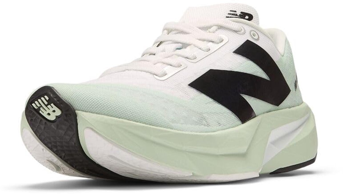 New Balance FuelCell Rebel V4 Hardloopschoen Dames 7 Wit