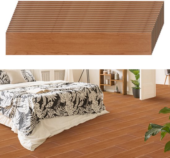 Stapel houtlook PVC-planken en een interieurfoto van een slaapkamer met deze gelegde vloer.