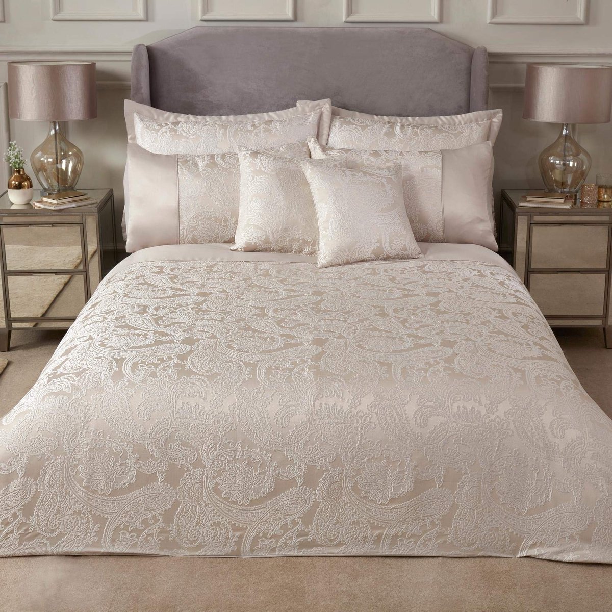 Dekbed Super King Bed Crème - 100% Polyester - Luxe uitstraling - Ideaal voor een goede nachtrust - ShopVlot