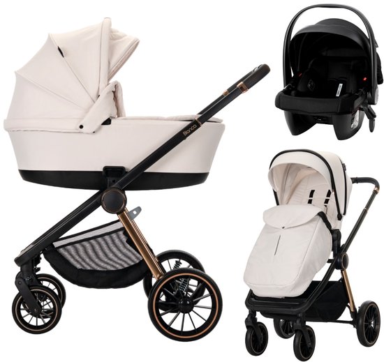 Combinatie van beige kinderwagen met wieg, een losse reiswieg en een autostoeltje. Zwart frame met rosé gouden details.