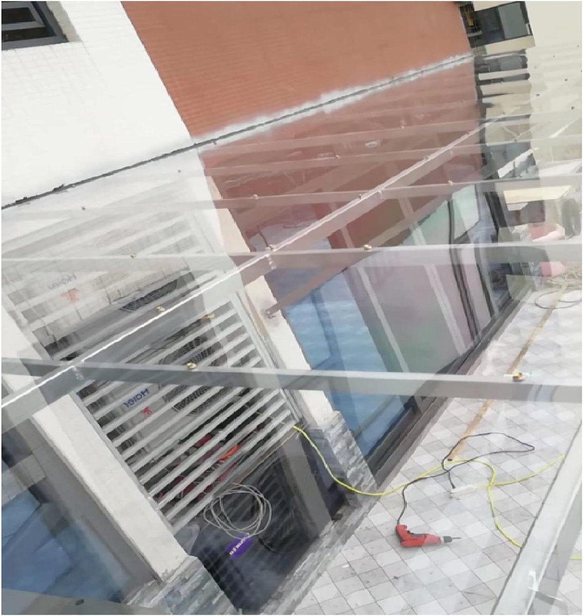 Acryl Plaat - Polycarbonaat Sheet - DIY Projecten - Slagvast en UV-bestendig - 1.2 mm dik - Transparant