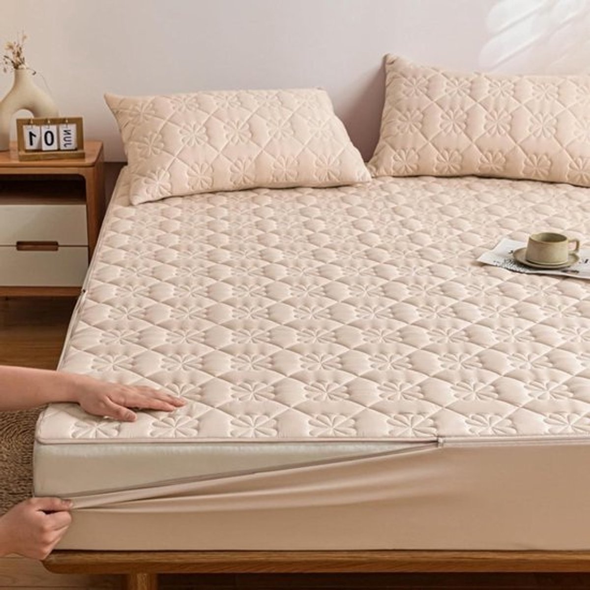 Matrasbeschermer met rits - Matrashoes Hoeslaken - Matras Beschermen - Volledige Ritssluiting - 120 x 200 + 5 cm - Beige