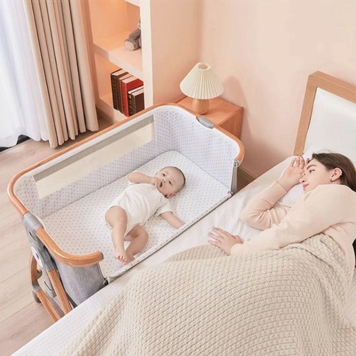 Cododo babybed voor veilig samen slapen met kokosvezel matras en luiertafel